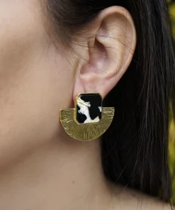 Alternative view of Solis Black küpe