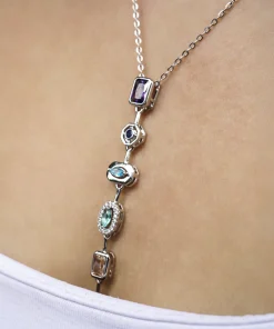 Alternative view of Aura Kolye