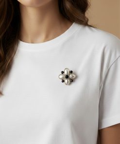 Alternative view of İncili Çiçek Broş