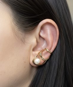 Alternative view of İnci Detaylı Kıkırdak Küpe