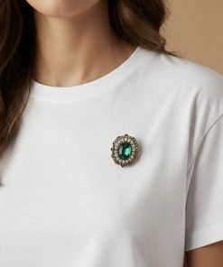 Alternative view of Zümrüt Taşlı Broş